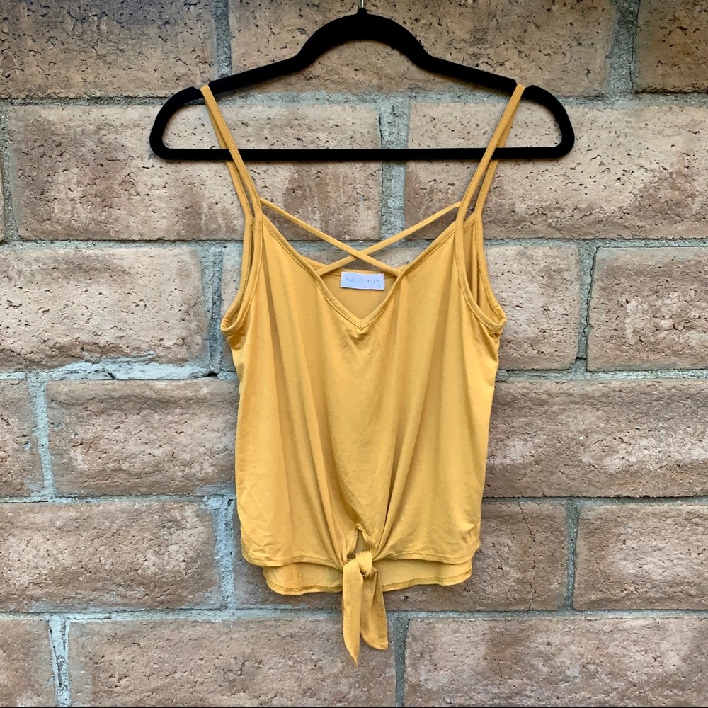 Criss cross tie front tank